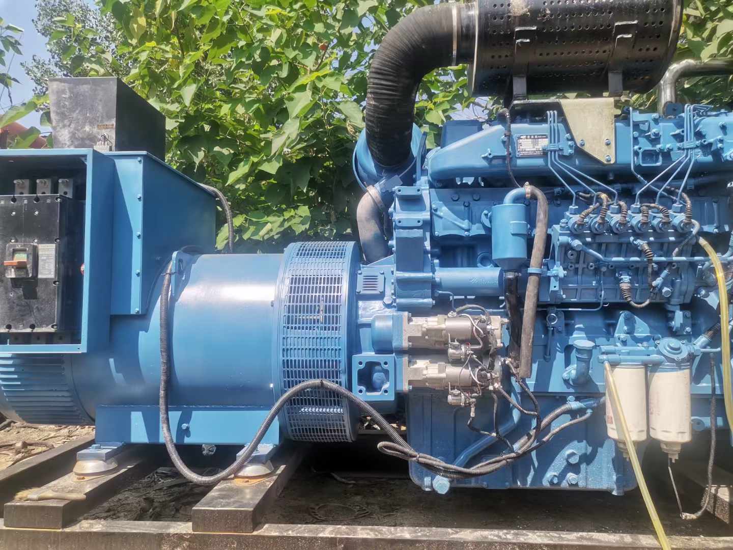 祁东详细说明降低 800kW 柴油发电机输出电流波动的方法